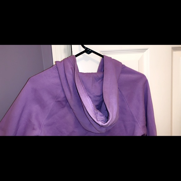 Purple converse jacket - Picture 3 of 3